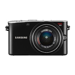 Samsung NX100 Systemkamera Vorderansicht